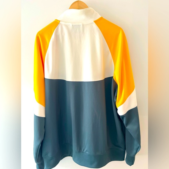 Nike track jacket Size Xl Roomy fit - Picture 2 of 2